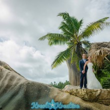 ladigue-honeymoon-photoshoot-in-seychelles_029